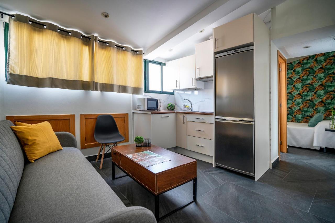 Apartamentos Caceres Historico Centro ภายนอก รูปภาพ
