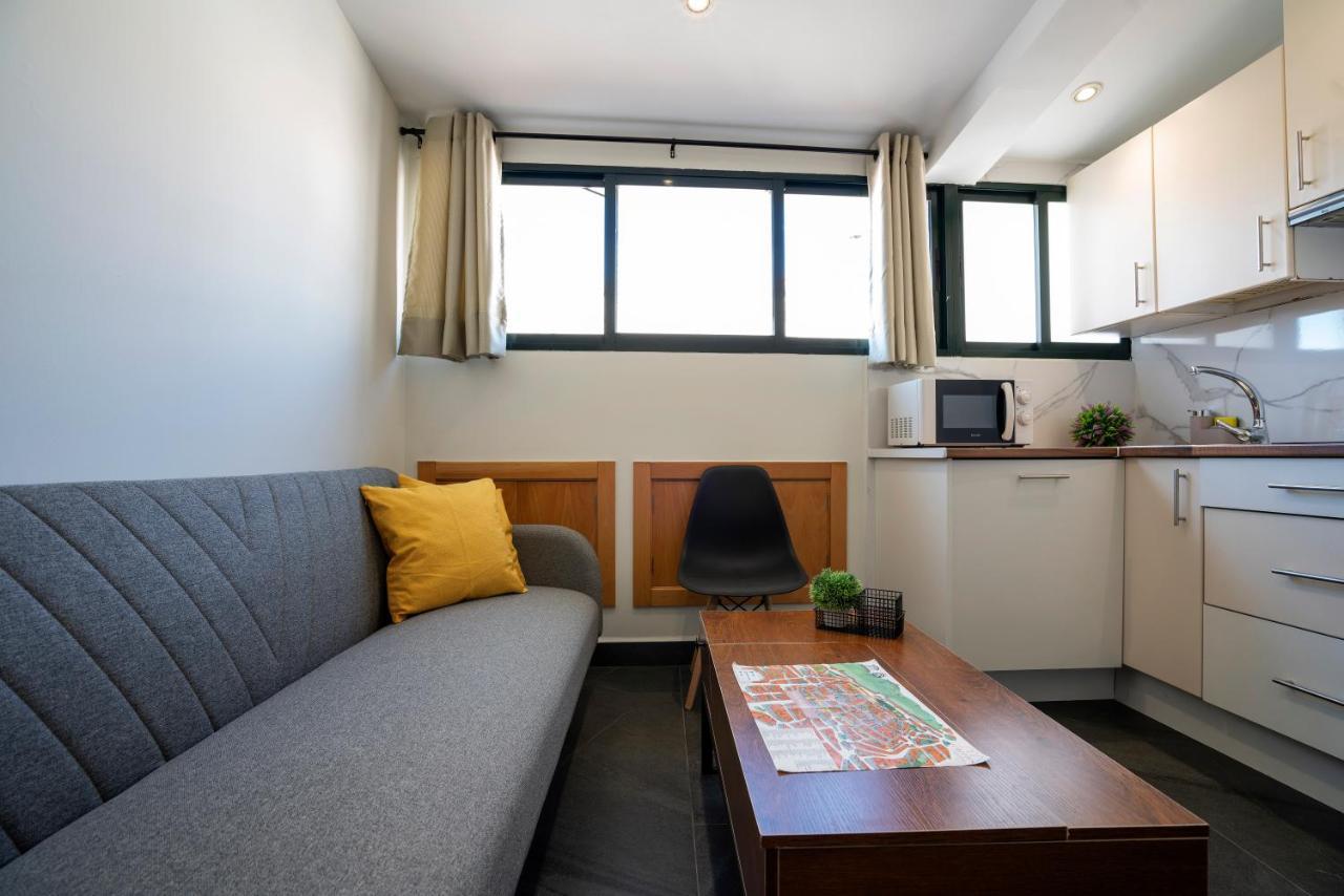 Apartamentos Caceres Historico Centro ภายนอก รูปภาพ