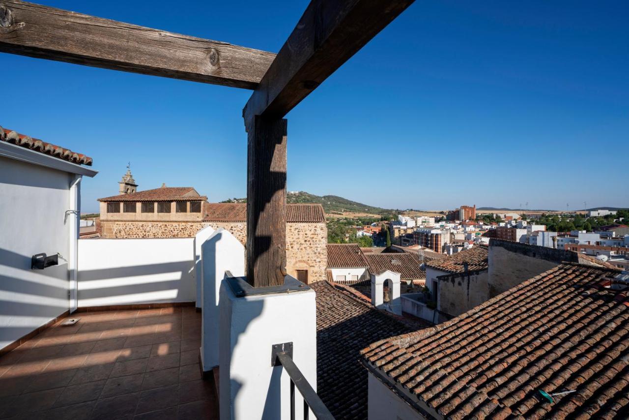 Apartamentos Caceres Historico Centro ภายนอก รูปภาพ