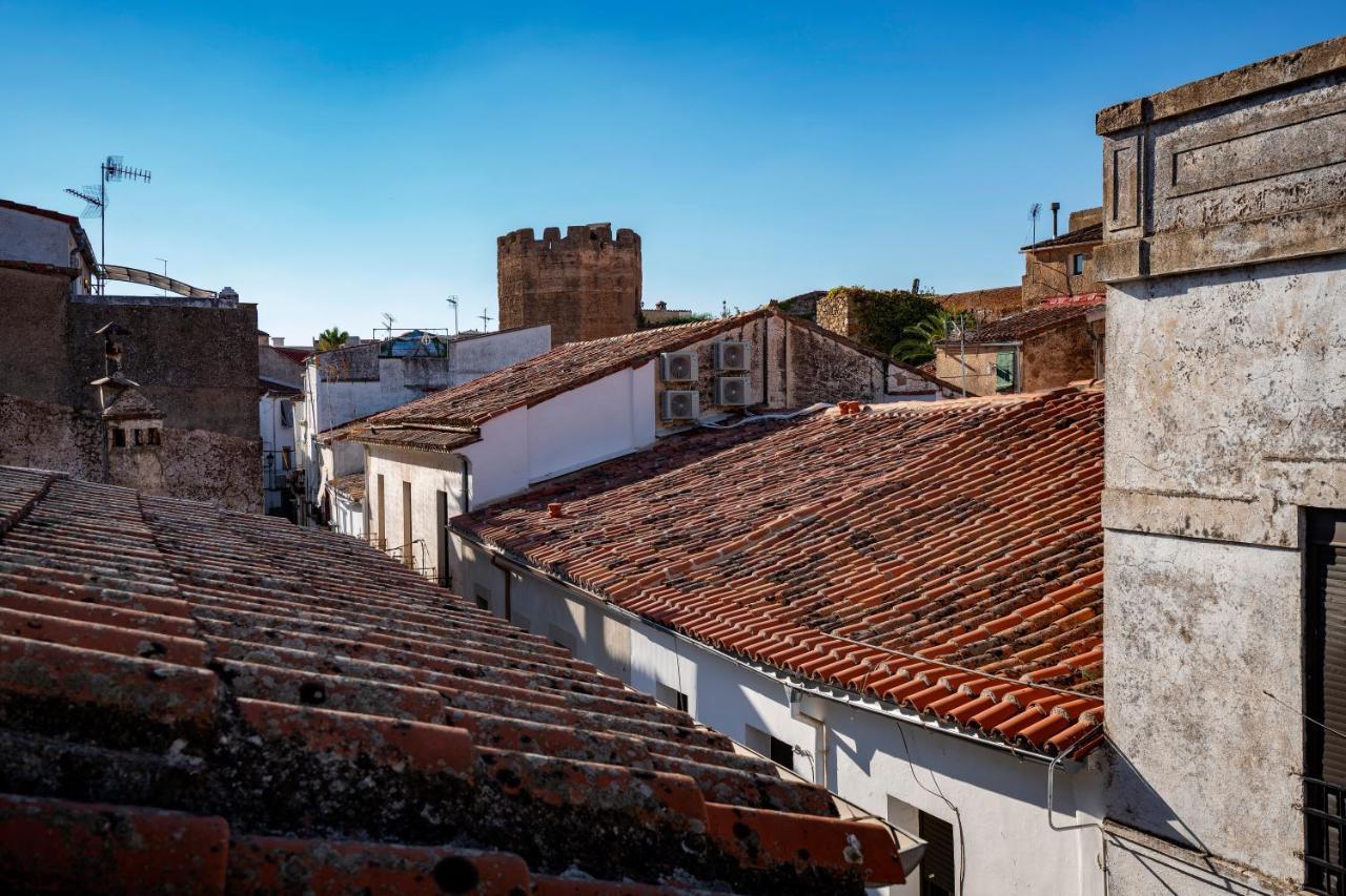 Apartamentos Caceres Historico Centro ภายนอก รูปภาพ